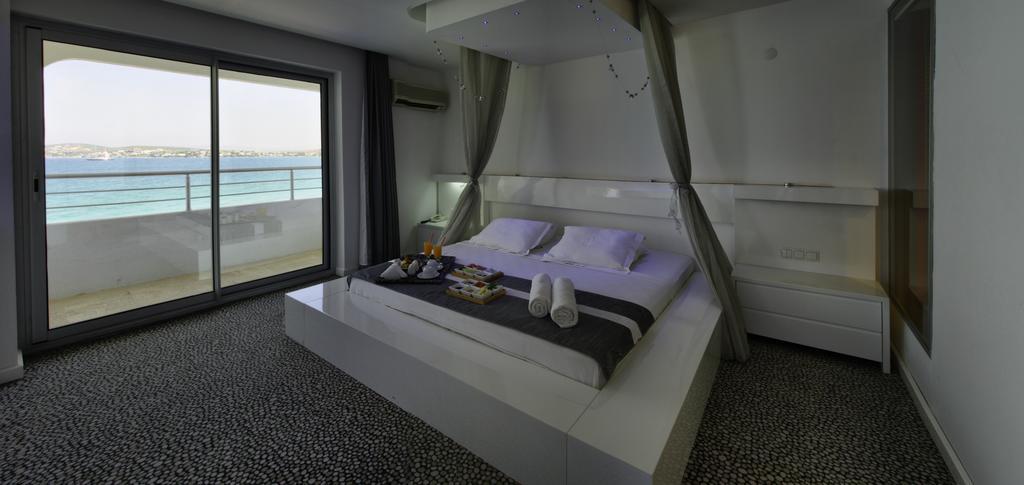 Inkim Hotel Алачати Экстерьер фото